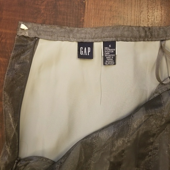 Shimmery Grey A-line Gap Skirt - Picture 2 of 2
